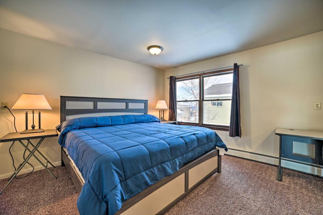 Cozy Tawas City Home With Views Of Lake Huron! 외부 사진